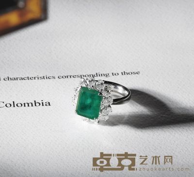 4.54克拉天然鲜绿哥伦比亚祖母绿配钻石戒指「极微注油」 --