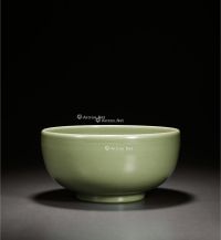 明 龙泉窑青釉墩式碗