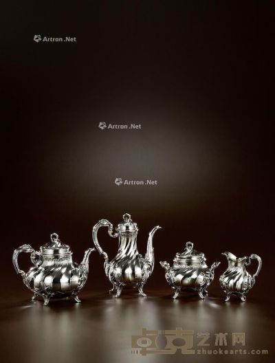 1880年制 纯银咖啡茶具 （四件套） 咖啡壶高20.3cm；宽18cm；茶壶高17cm；宽21.6cm；糖罐