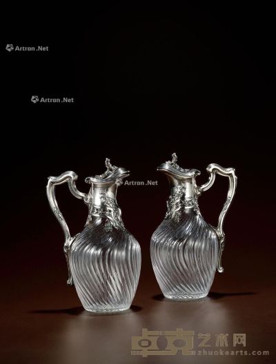 1885年制 纯银配水晶雕花酒壶 （一对） 高24.5cm；宽12.54cm；底部直径7.5cm