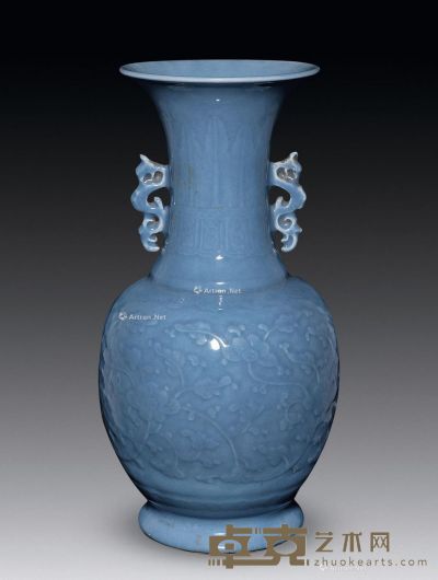清中期 天蓝釉模印缠枝莲纹双耳瓶 高40cm