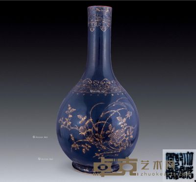 清乾隆 蓝釉描金花卉御题诗文锥把瓶 高39.5cm