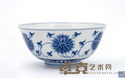 清道光 青花缠枝花卉碗 直径17cm