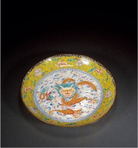 清·铜胎画珐琅龙纹盘