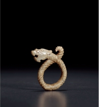 汉·玉绳纹龙环