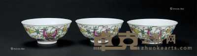 民国 粉彩蝴蝶花卉纹碗 （三个一组） 直径12.5cm