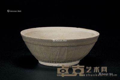 宋 白釉小碟 直径12.2cm