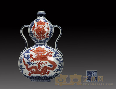 清乾隆青花矾红龙纹绶带耳扁葫芦瓶 底:11.4*7;口径:4.2cm;高:39.8cm