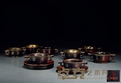 清·紫檀雕竹节耳杯及茶托一组十二件 杯高：3.7cm 通径：10.5cm 托高：1.3cm 直径：11.5cm 