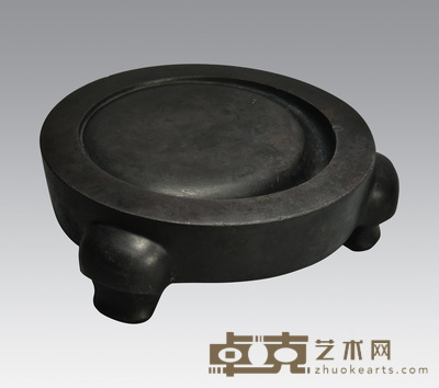 三足圆形歙砚 直径:15.6cm高:5.5cm