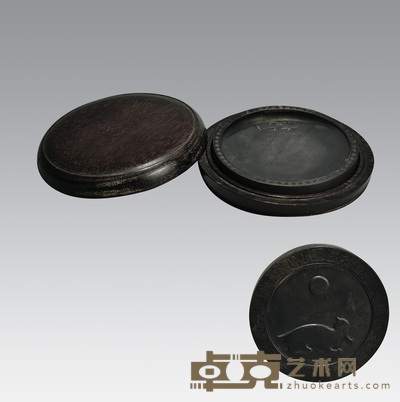 玉兔圆形端砚 直径:12.5cm高:2cm