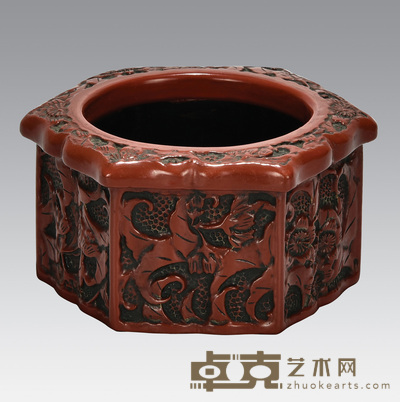 六面花鸟剔红盂 直径:10.2cm高:5cm