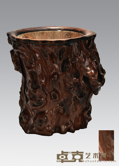 黄杨木树瘿笔筒 15×11cm 高:17.2cm