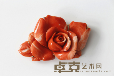 红珊瑚莫莫料玫瑰花形胸针 重：55g