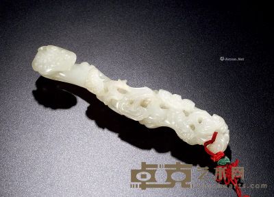 清中期 白玉灵芝带钩 长11.5cm