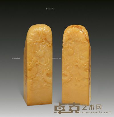 清 潘玉荗雕双龙戏珠薄意对章 2.2×2.2×7cm