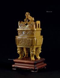 清中期 米黄釉雕瓷龙纹四足香炉