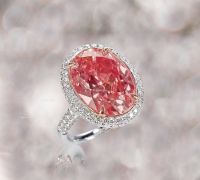 “光明女神”12.45克拉粉色钻石戒指 净度VS2