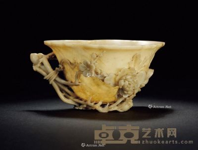 清 寿山石镂空雕菊花纹杯 高6cm；口径12.7cm