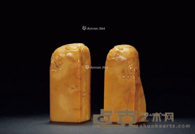 寿山石凤纹薄意对章 3.4×3.4×7.9cm；3.4×3.4×7.8cm