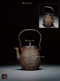 明治时期 大国寿朗制鹤首式铁壶