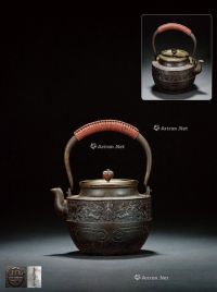 明治时期 大国寿朗制金龙堂造款铁壶