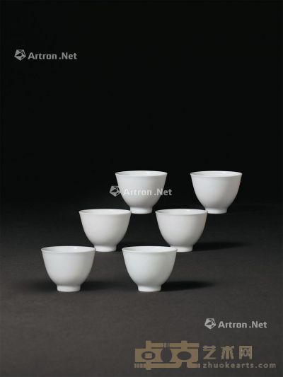 清雍正 白釉暗刻龙纹杯 （一组六只） 直径5.2cm×6