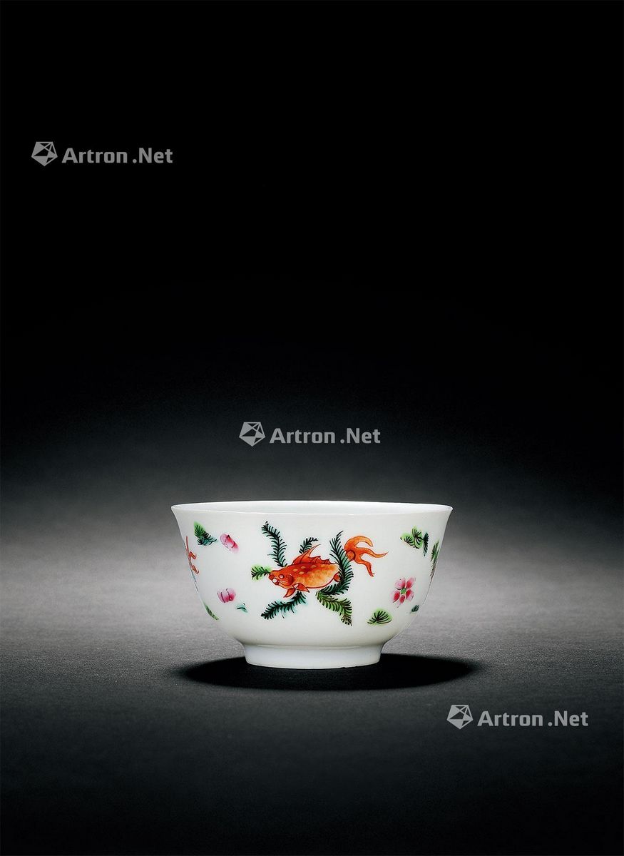 清雍正 粉彩金玉满堂小杯 直径7.5cm