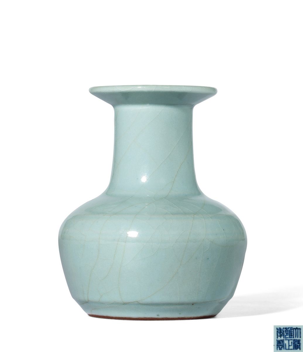 清雍正 仿官釉洗口尊 高10.5cm