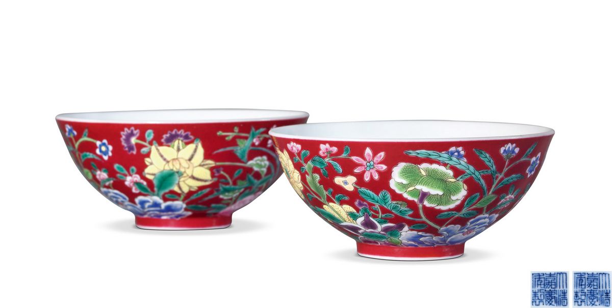 清嘉庆 胭脂红地洋彩九秋花卉图小碗 (一对) 直径9.2cm