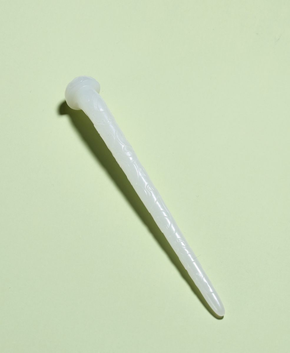 明 白玉三螭纹头簪 长11.7cm