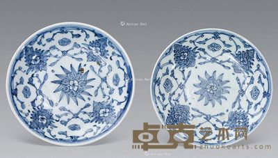 清代 青花花卉纹碟 (两个) --