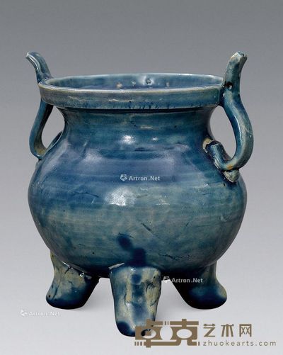 清代 蓝釉双耳三足香炉 高9.7cm