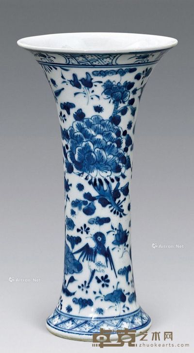 青花花鸟纹花觚 高20.3cm