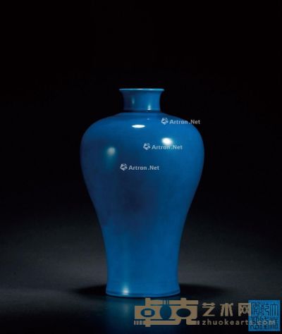 清乾隆 孔雀蓝釉梅瓶 高27cm