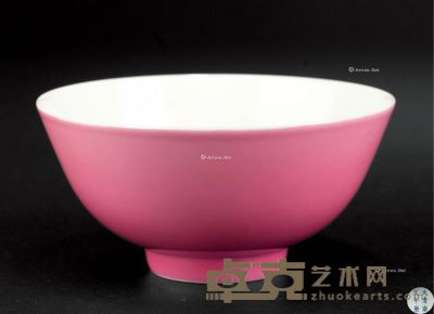 清代 清雍正胭脂水牡丹纹碗 直径13.8cm