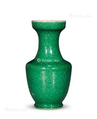 清中期 绿哥釉盘口瓶