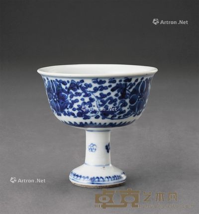 清乾隆 青花缠枝莲高足杯 高8cm