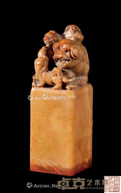 寿山石雕狮钮章 高9.6cm
