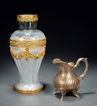 玻璃包铜花瓶及银茶具 （一组两件）