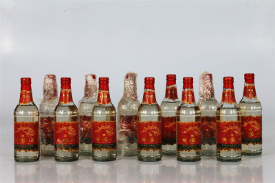 1983年 西凤酒12瓶   