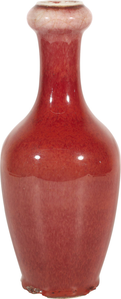 清·红釉蒜头瓶