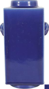 清·乾隆蓝釉琮式瓶