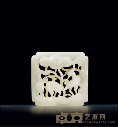 元·白玉雕鹤鹿同春带板 长：4.6cm 宽：4.2cm