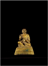 清·铜鎏金持经罗汉座像