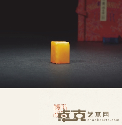 清 田黄石六面平素方章  1.6×1.6×2.3cm；16.3g