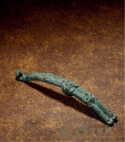 战国·龙首瑞兽双龙形带钩 长20.7cm