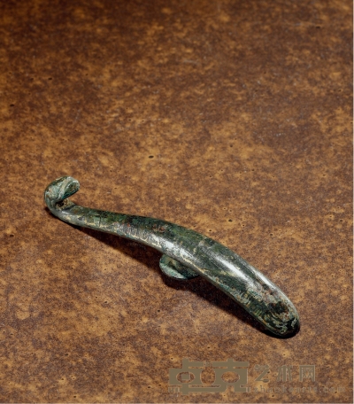 汉代·龙首鎏金几何纹带钩（带铭文丙午日作钩） 长12.6cm