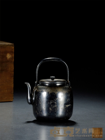 明治时期 中川净益造银壶 16.3×12.5cm