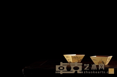 清乾隆 杨季元制五彩堆泥绘方斗杯 （一对） 3.6×7.7cm×2
